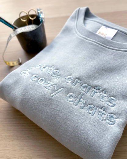 Cats, Crafts & Cozy Chats Trui